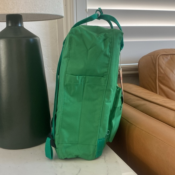 Light GREEN FJALLRAVEN KANKEN backpack - Picture 5 of 7
